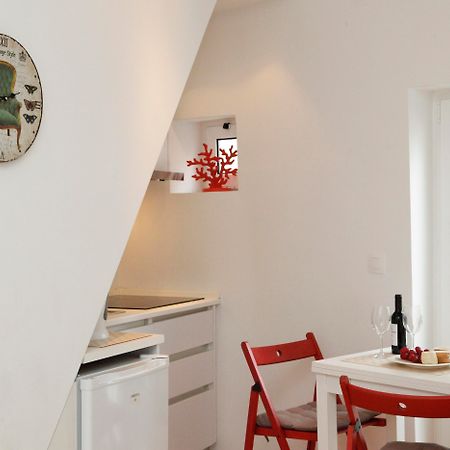 Alfama Yellow House Lisboa Εξωτερικό φωτογραφία