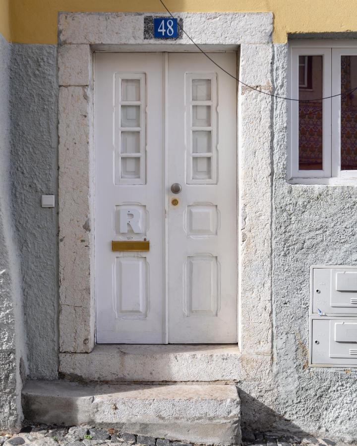 Alfama Yellow House Lisboa Εξωτερικό φωτογραφία