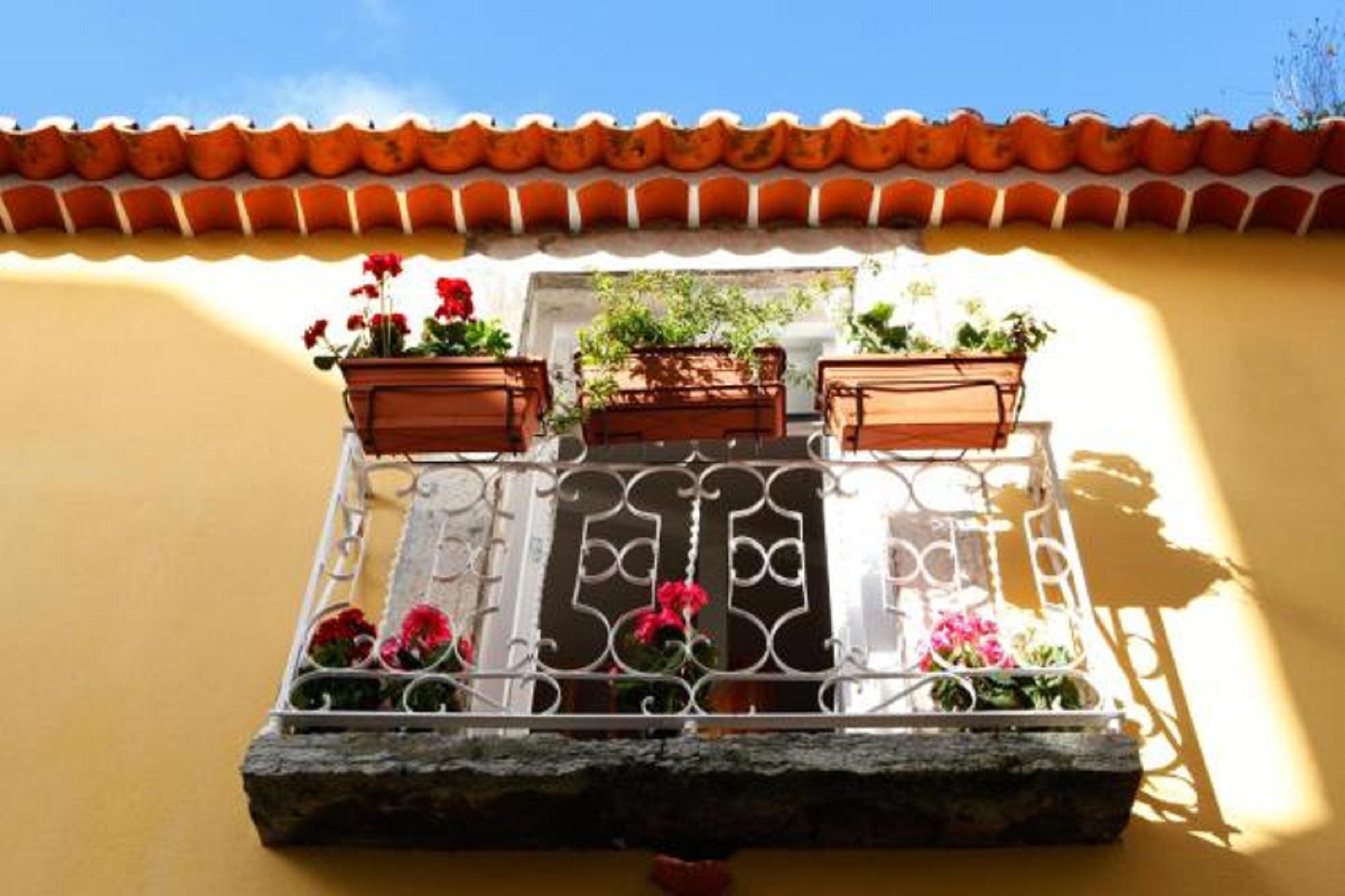 Alfama Yellow House Lisboa Εξωτερικό φωτογραφία